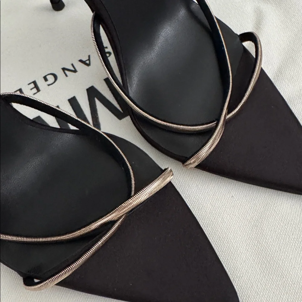 FEMME LA The Russo Slipper in Black/Gold - Picture 7 of 12